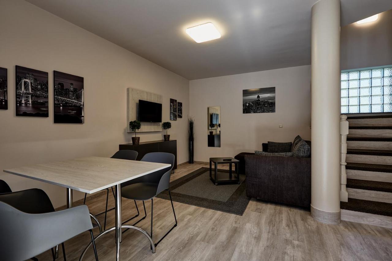 Ovar Apartman Mosonmagyaróvár 外观 照片